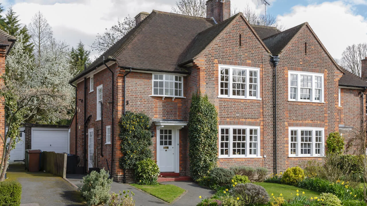 Spacious 2-Bed Semi Detached House in Leicester — No Chain